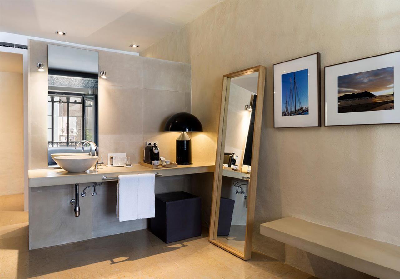Eme Catedral Mercer Hotel Sevilha Exterior foto Bathroom