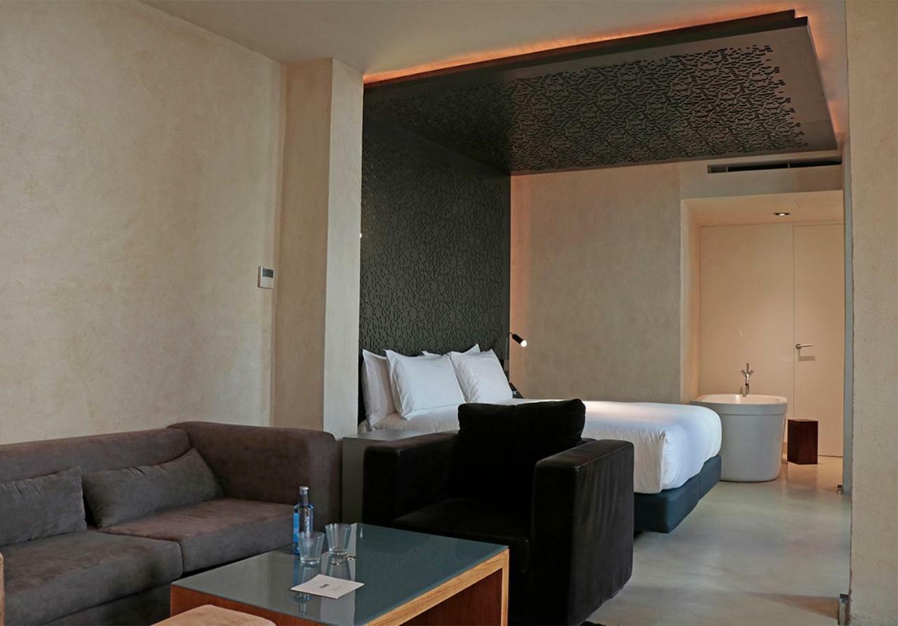 Eme Catedral Mercer Hotel Sevilha Exterior foto A suite at the hotel