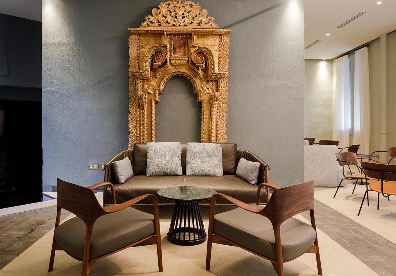 Eme Catedral Mercer Hotel Sevilha Exterior foto The Library at The Park, New Delhi